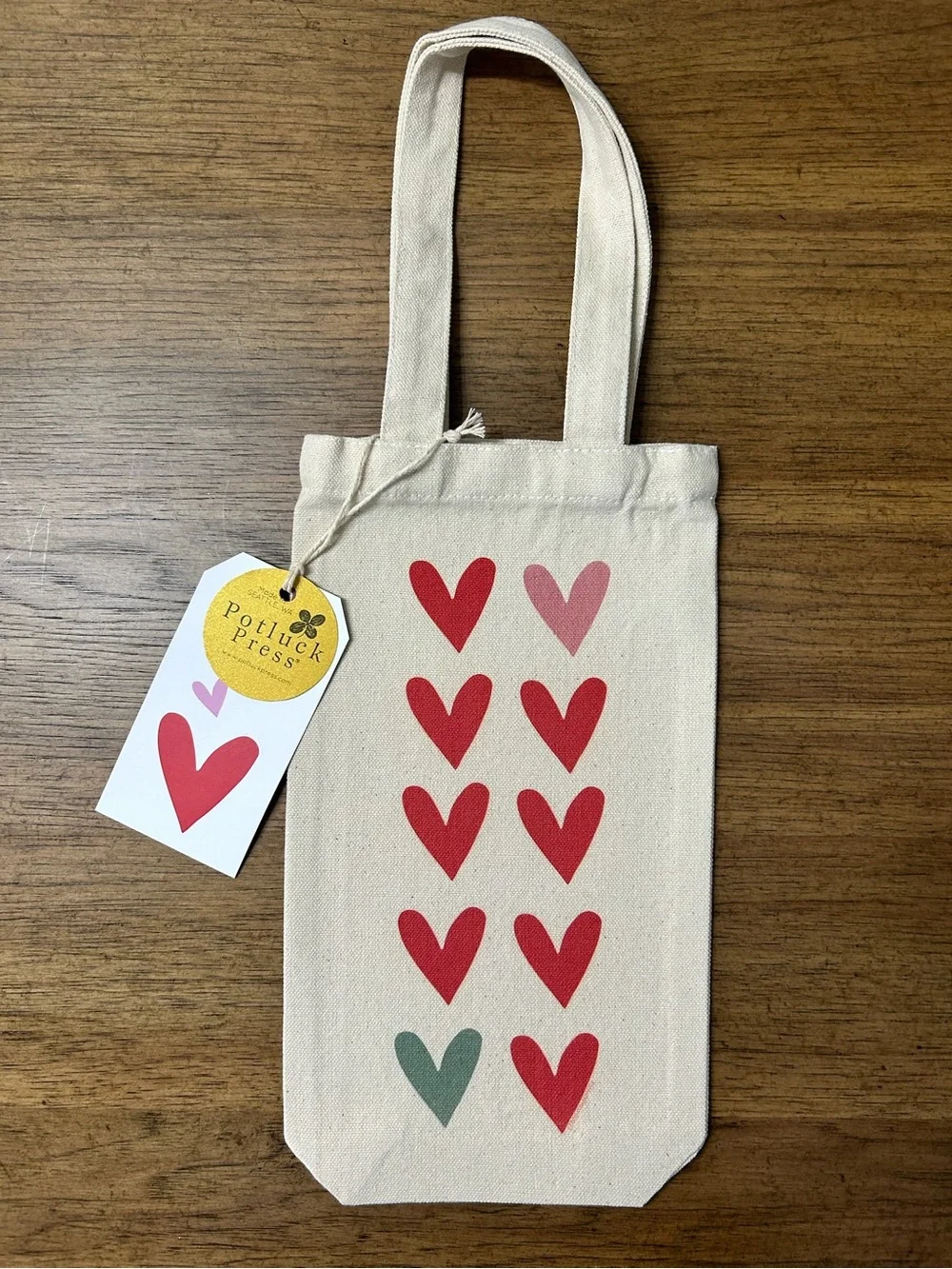 NWT Cream Wine Bottle Canvas Tote with Red Heart Print